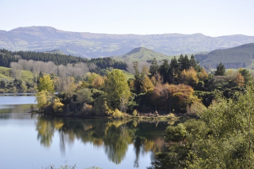 Lake Tutira in Autumn - Lake Tutira in Autumn
